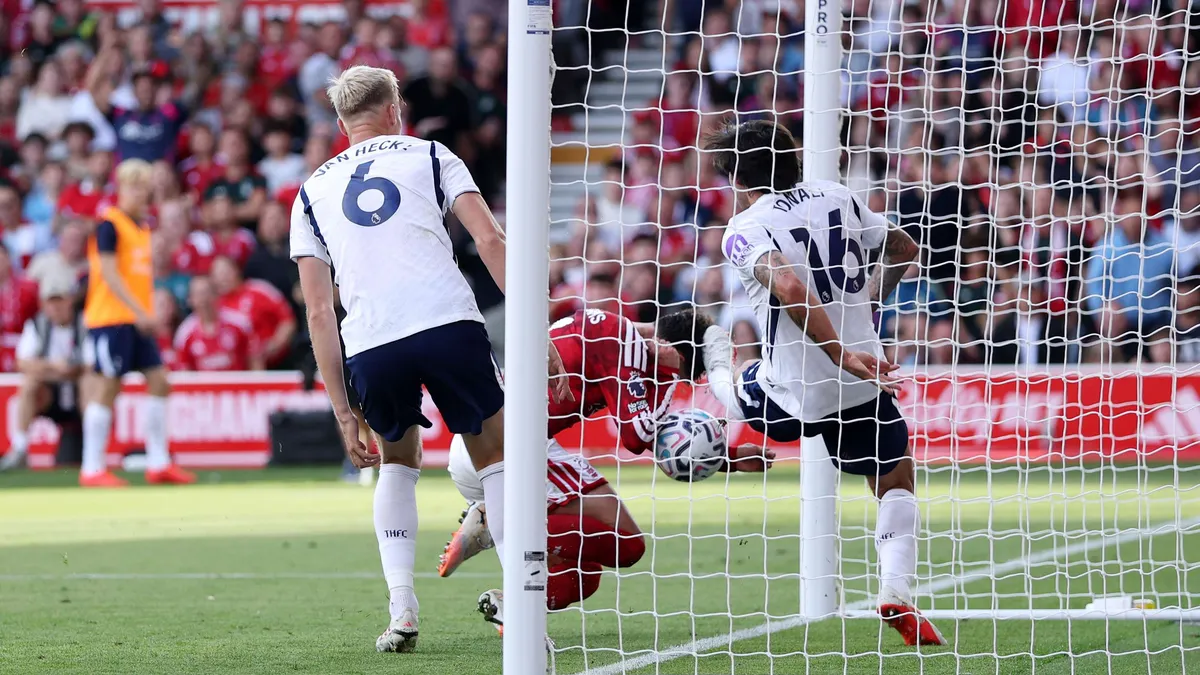 Kosztowna niemoc Tottenhamu. VAR uratował punkt w starciu z Nottingham Forest