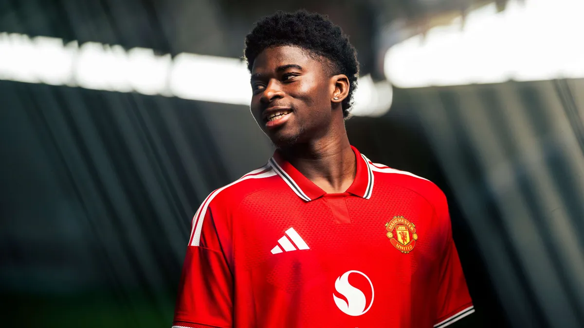 Wzruszające pożegnanie z Brighton. Carlos Baleba oficjalnie piłkarzem Manchesteru United!