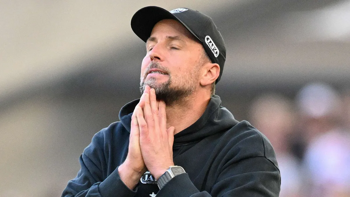 Freiburg kusi byłą perełkę: Czy VfB straci Darvicha przed debiutem?