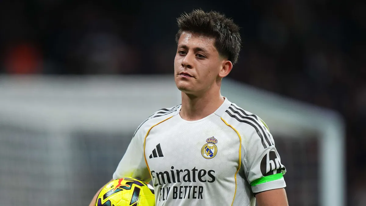 Güler mobowany w Realu Madryt! Skaut oskarża gwiazdy o wysokie ego i sabotowanie Turka