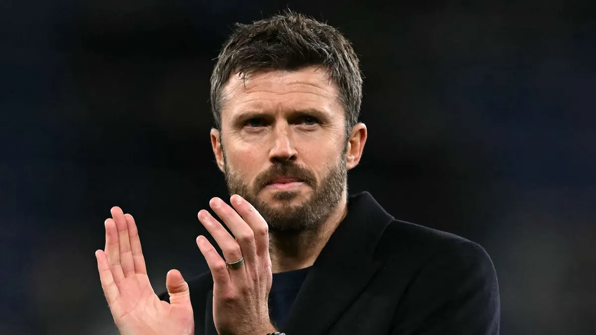 Manchester United wkracza do gry o gwiazdę Championship. Pomóc ma legenda klubu