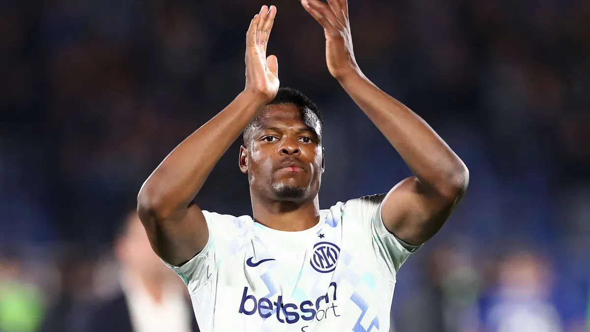 Real Madryt uderza na rynku! Denzel Dumfries o krok od transferu na Santiago Bernabeu