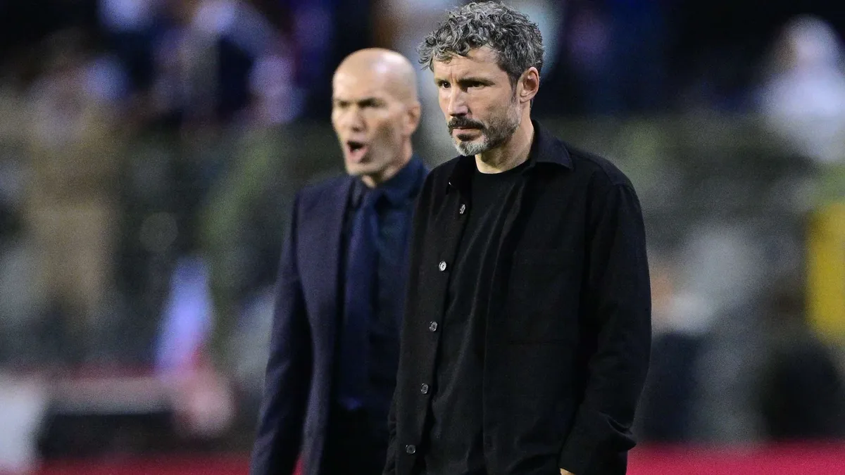 Van Bommel nie traci rezonu po porażce Belgii z Francją
