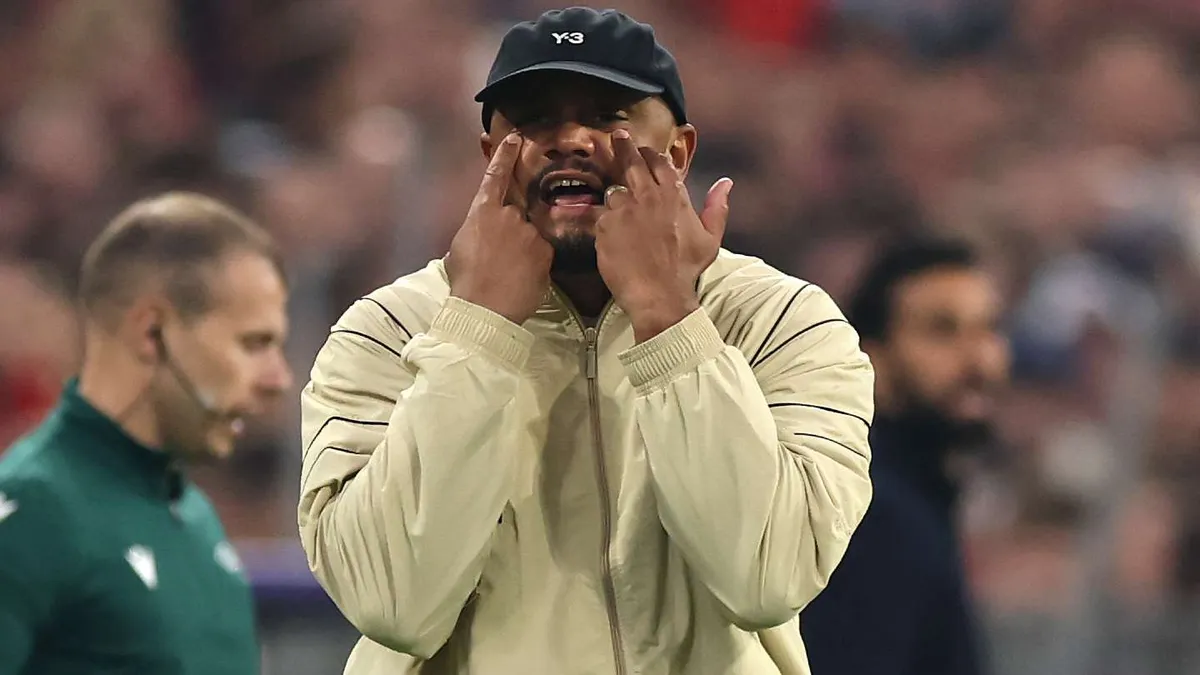 Kompany wściekły na sędziego: 'Żółta kartka zbyt szybko! Nasz zawodnik leży, a on klepie po ramieniu!'