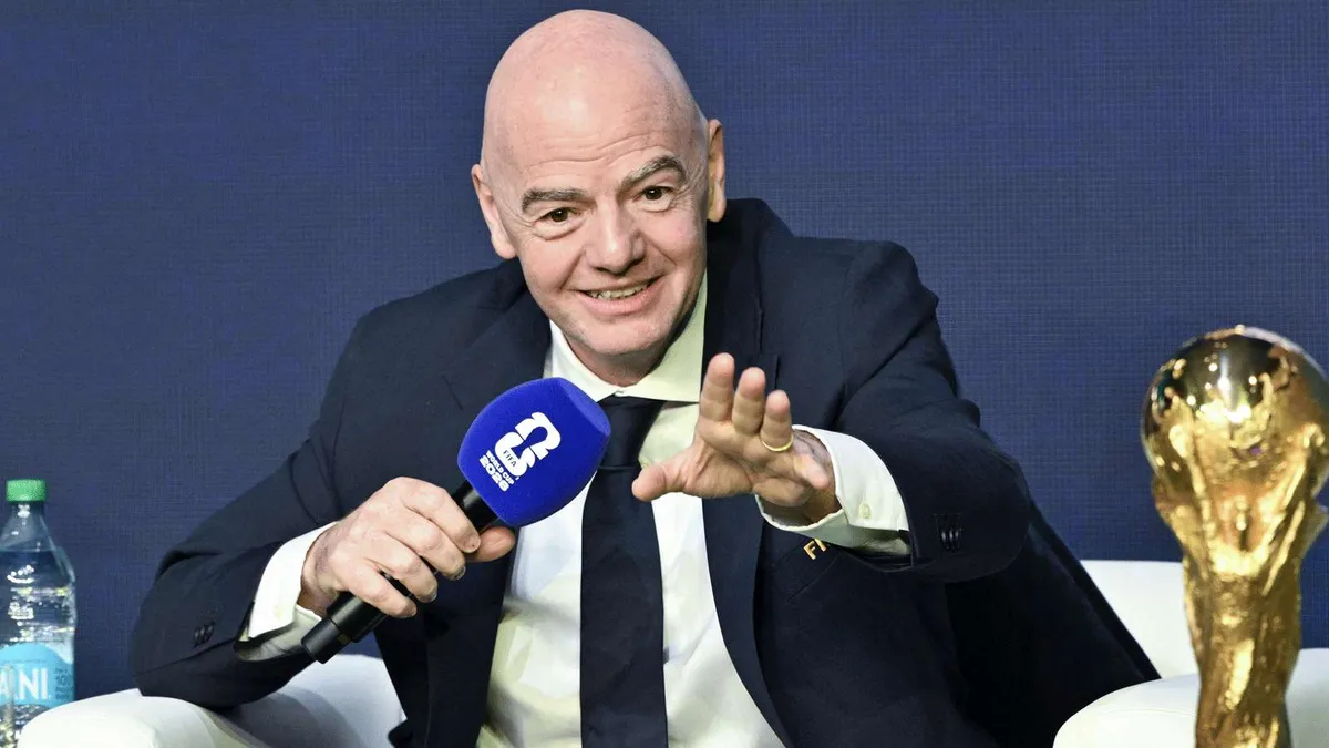 Infantino bliżej kolejnej kadencji. Potencjalny rywal wycofał się z wyścigu