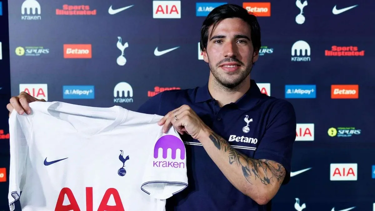 Włoski zaciąg w Premier League: Riso broni rekordowych transferów Tonalego i Ahanora