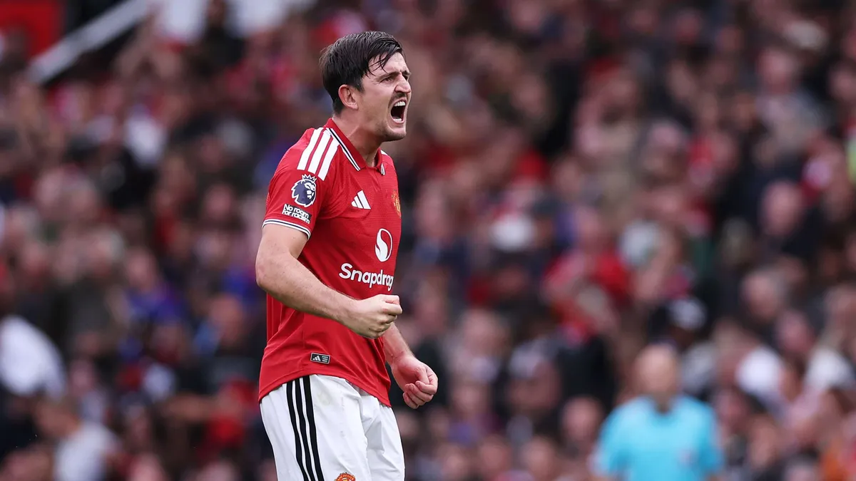 Kontrowersje na Old Trafford: Dlaczego gol po zagraniu ręką Maguire’a został uznany?