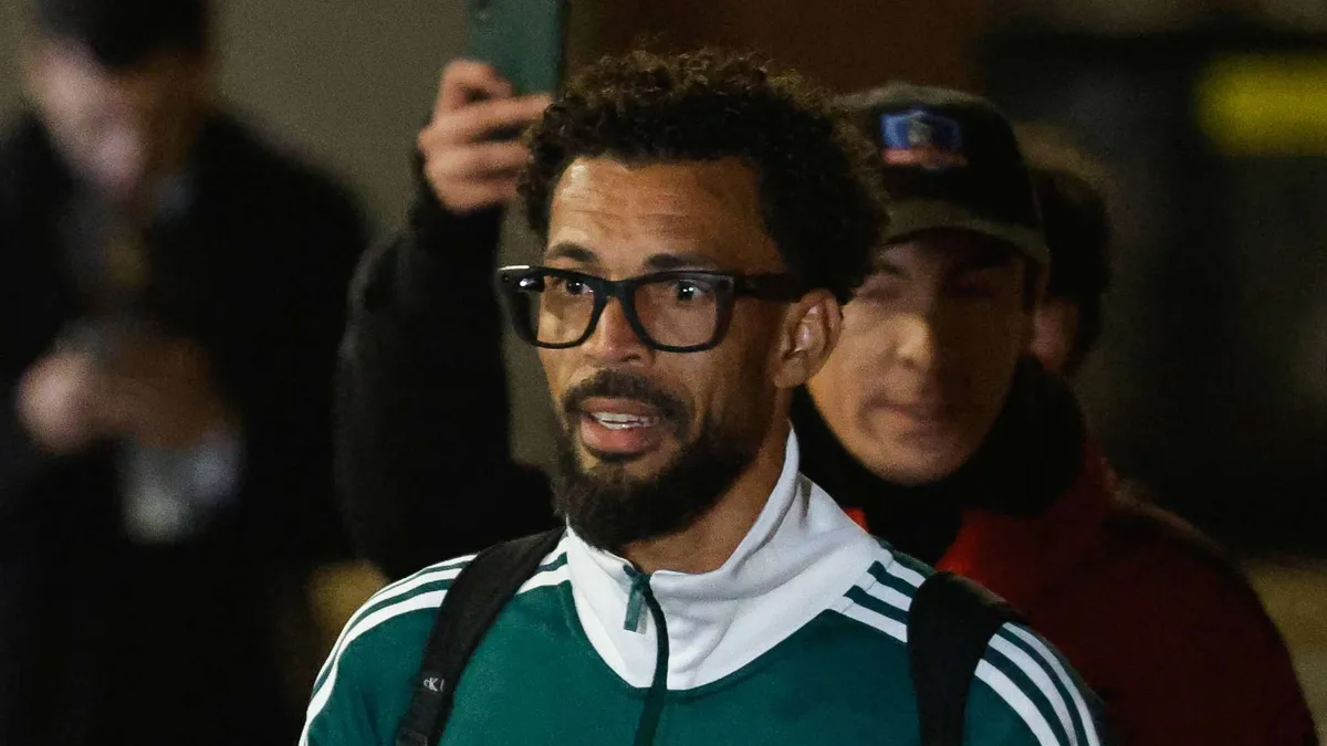 Bohater mundialu wylądował w Chile! Vozinha witany jak król przez fanów Colo-Colo