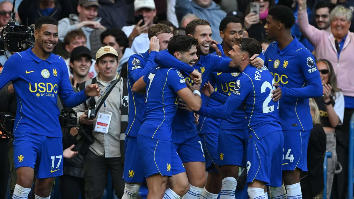 Chelsea rozbiła Bournemouth. Historyczny początek i dublet Joao Pedro