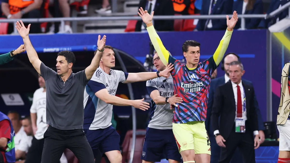 Skandal w finale Ligi Mistrzów? Samir Nasri oskarża arbitra o ukaranie Arsenalu
