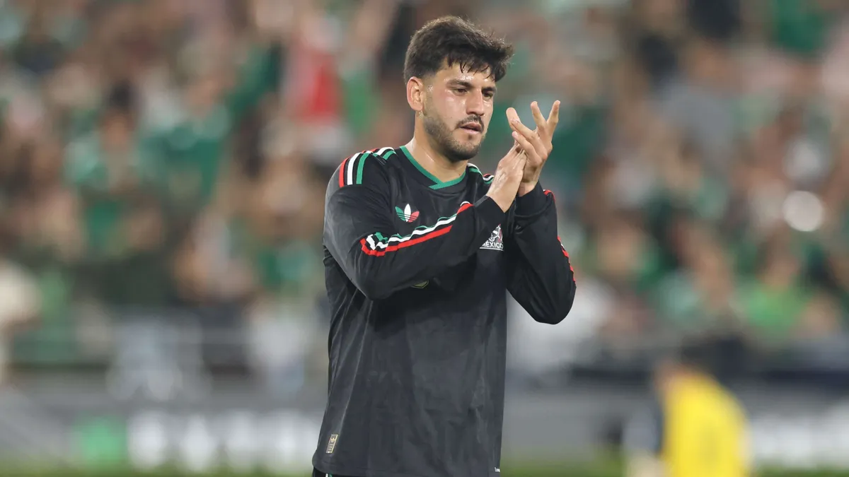Vazquez bohaterem El Tri. Meksyk ogrywa Australię, ale Aguirre ma nad czym pracować